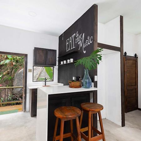 Serendipity Holistic Resort Spa Kingston Eksteriør billede