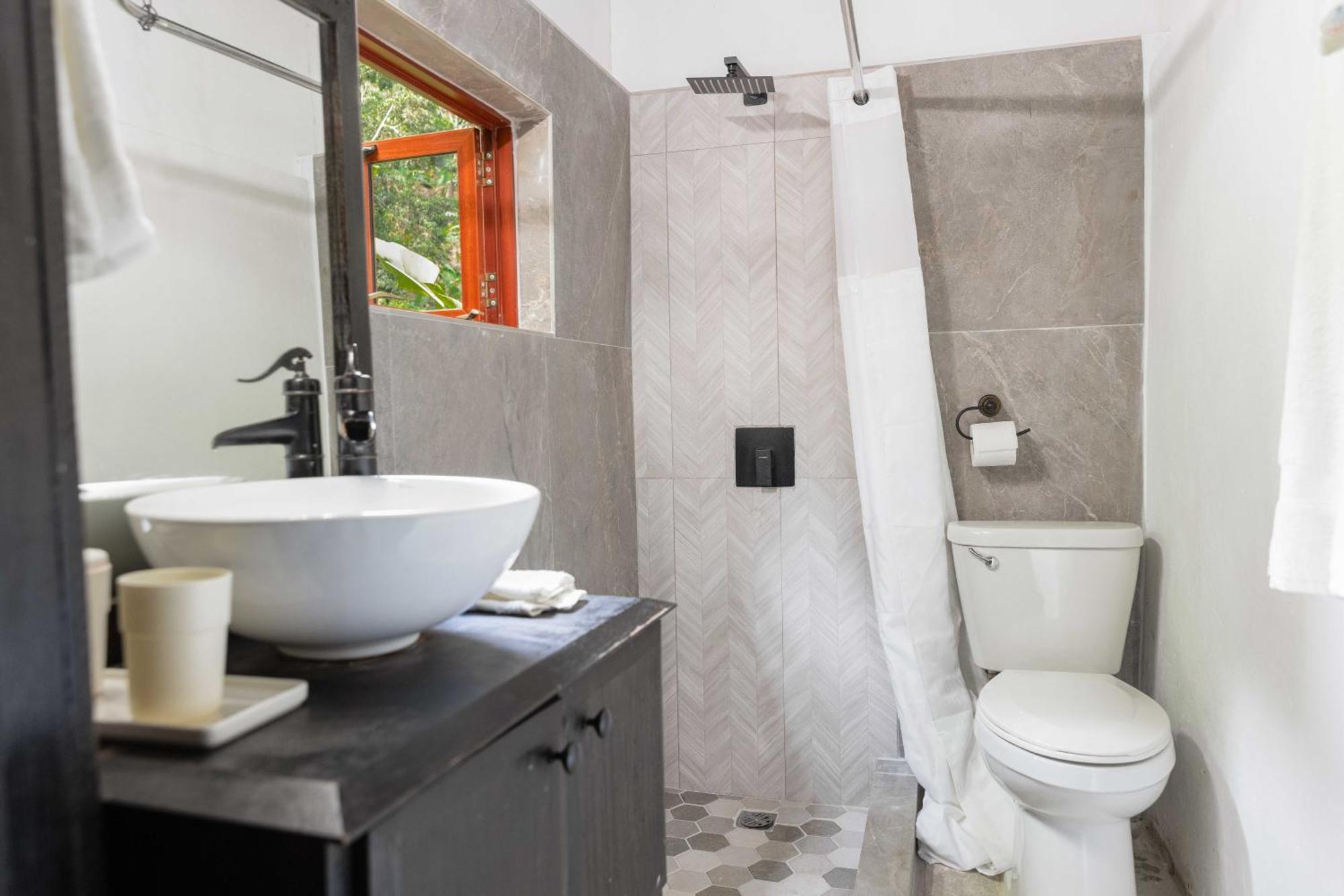 Serendipity Holistic Resort Spa Kingston Eksteriør billede